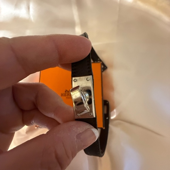Hermes Kelly Double Tour bracelet authentic preloved. - Picture 7 of 14